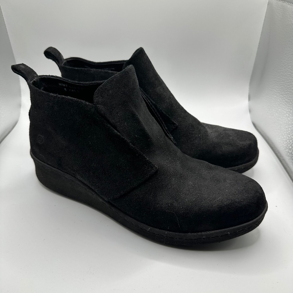 Born‎ Black Suede Wedge Ankle Boots Women's Size 9 bootie